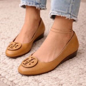 Tory Burch Sally Wedge Shoes Tan
